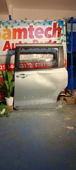 High Quality Ex Japan Toyota Noah 2015 Back Left Door