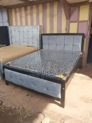 5 by 6 Mocket Bed