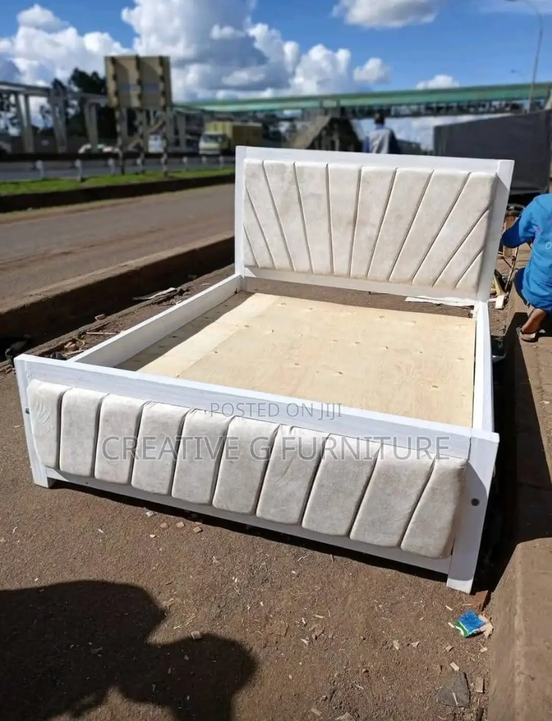 5 by 6 Mocket Bed