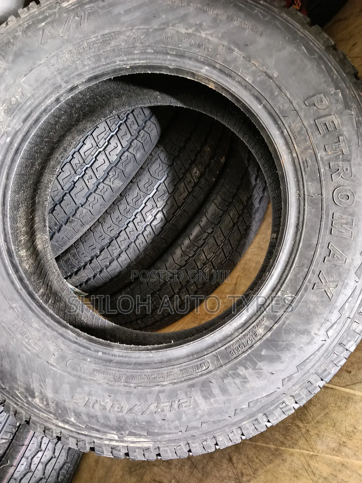 Petromax 215/70r16