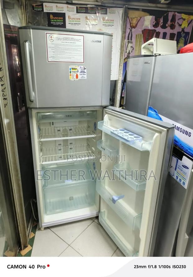 Big Size Sumsung Double Doors Neat Fridge - thumbnail 3