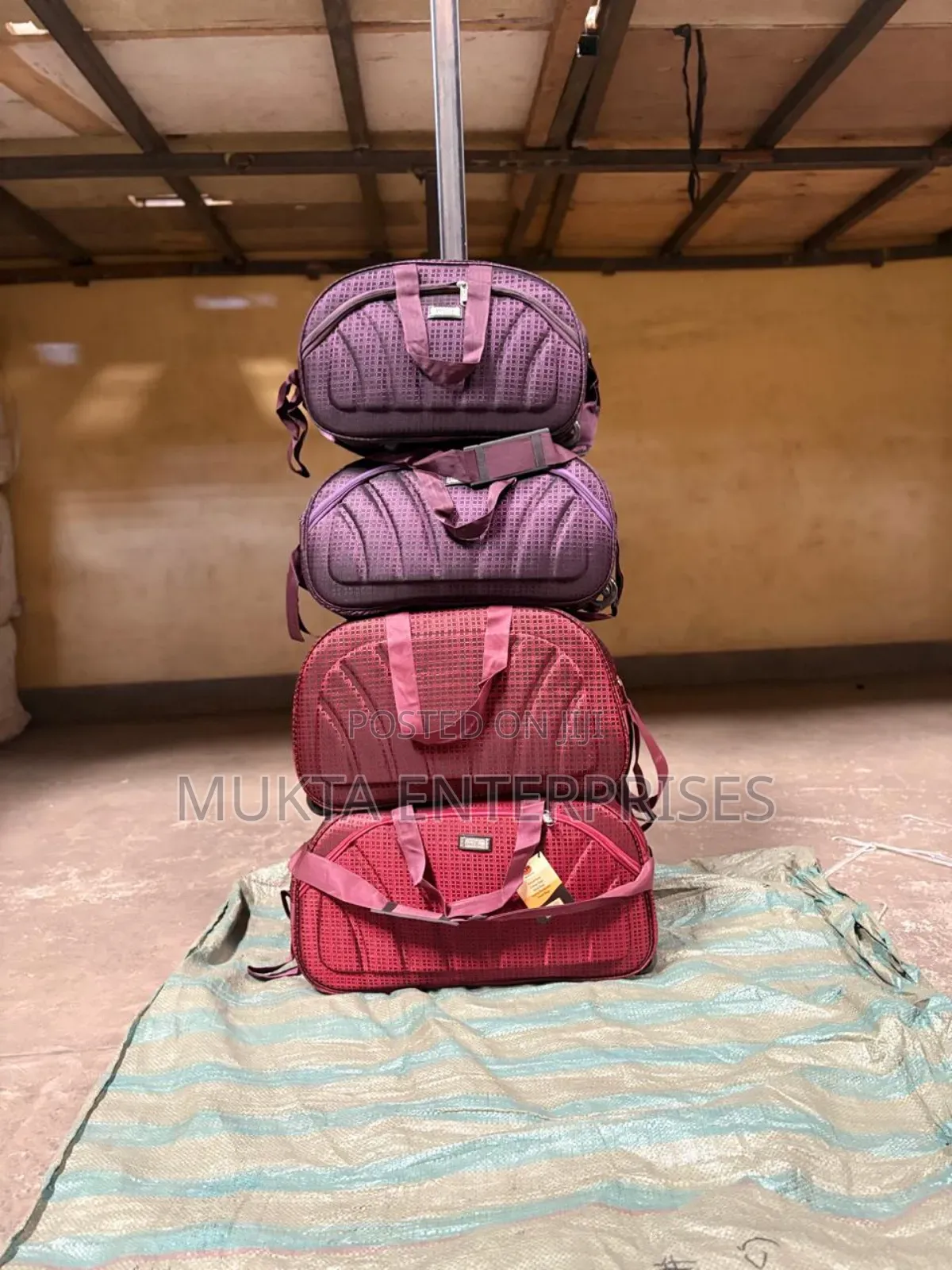 Kompanion Duffle Bag Set of 4