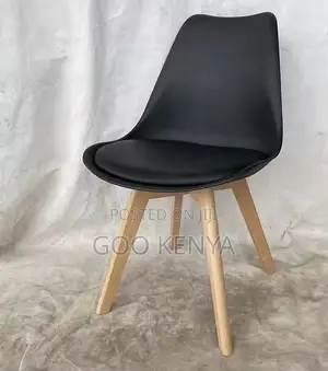Home Chair; Custom Color Pp Plastic Dining Chair With Wood Base