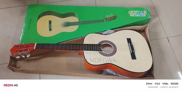 Kids Guitar 6 String - thumbnail 2