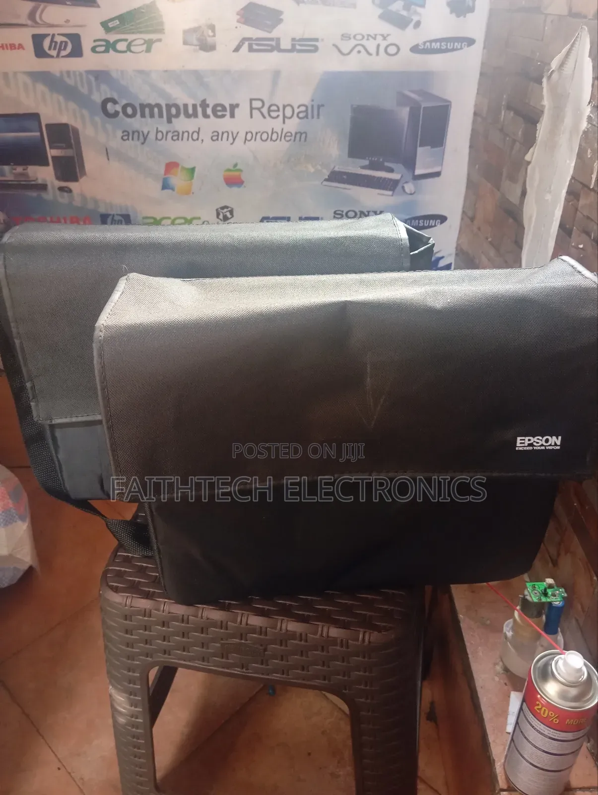 Heavy-Duty Epson Projector Bag – With Extra Storage