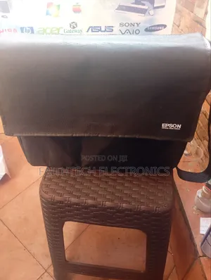 Compact Epson Projector Case – Safe Storage Solution