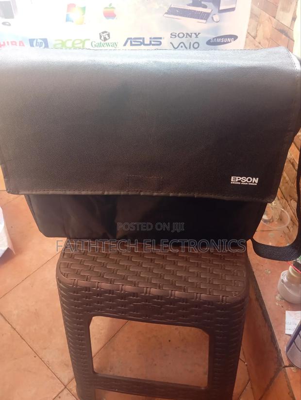 Compact Epson Projector Case – Safe Storage Solution - thumbnail 2