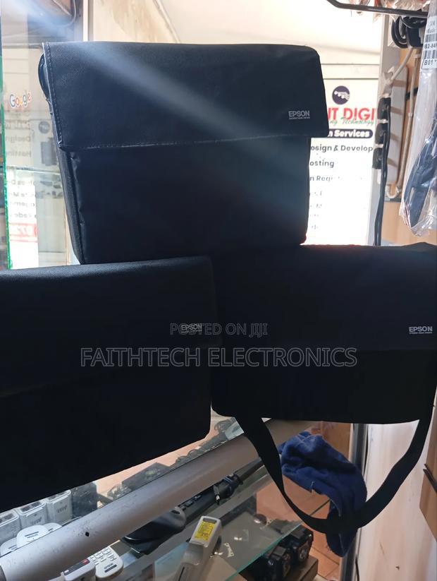 Brand New Epson Projector Bag – Strong Enough Easy Carry - thumbnail 3