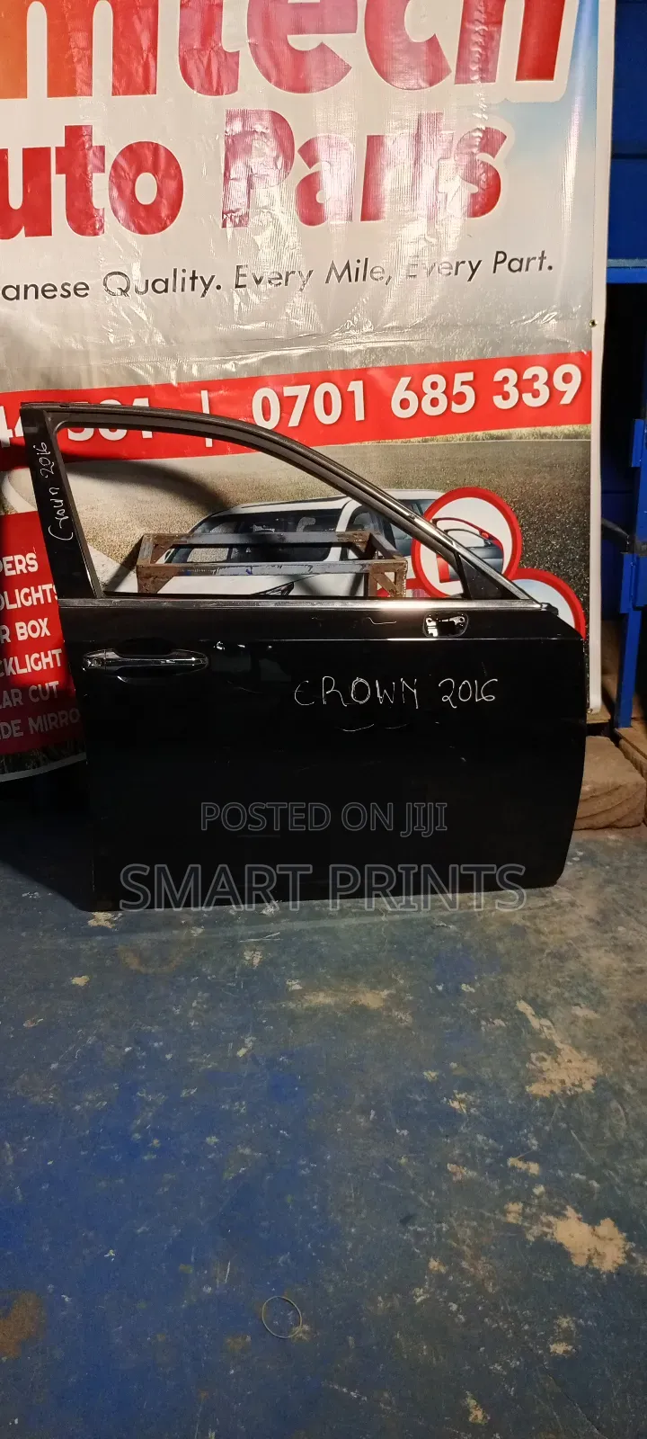 Exclusive Quality Ex Japan Toyota Crown Driver Door Available