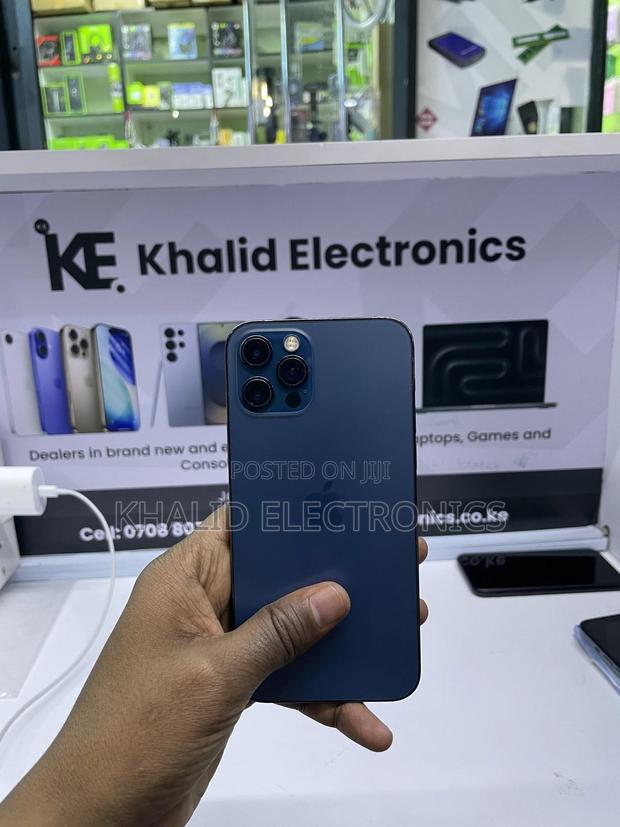 Apple iPhone 12 Pro 128 GB Blue - thumbnail 3