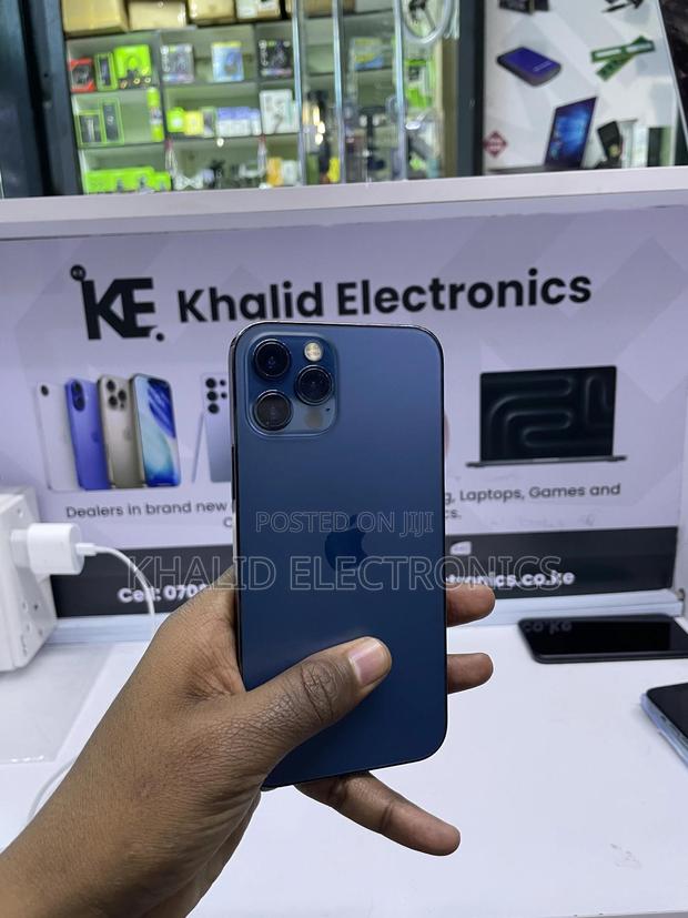 Apple iPhone 12 Pro 128 GB Blue - thumbnail 5