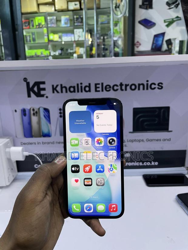 Apple iPhone 12 Pro 128 GB Blue - thumbnail 2