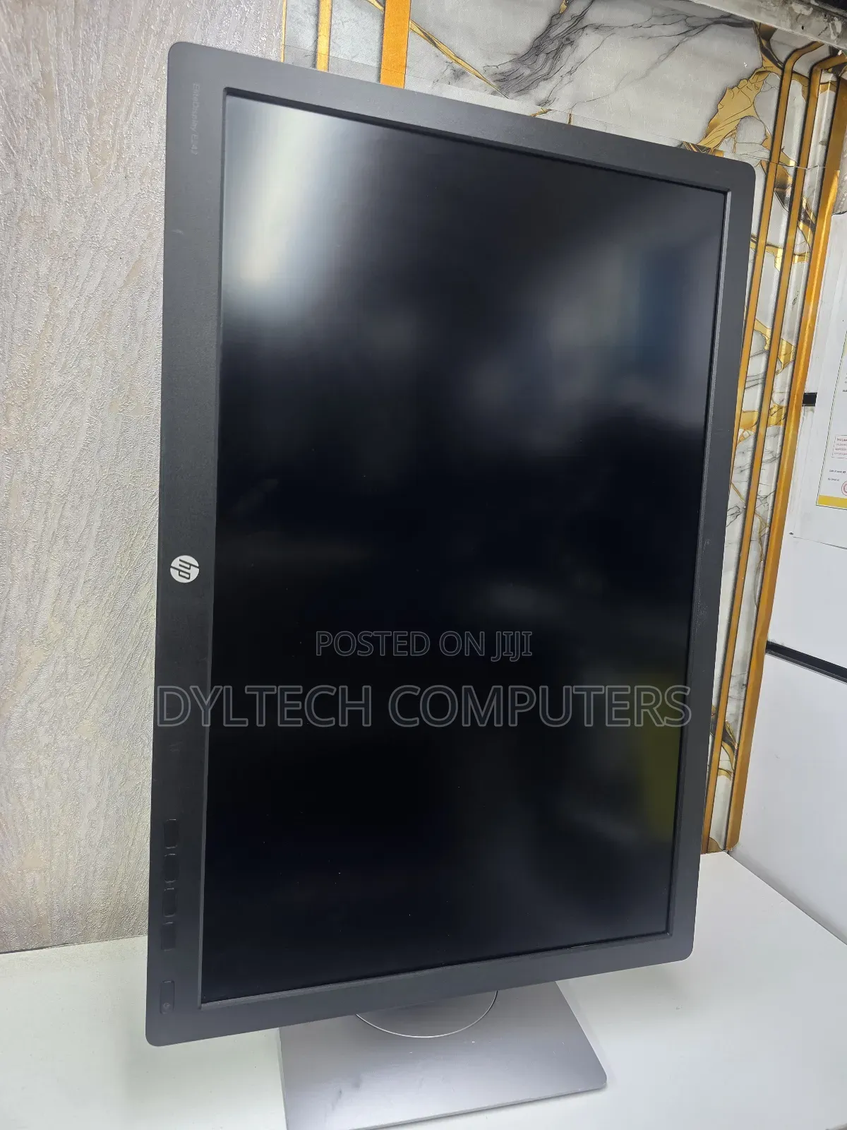 Hp Elite Display E242 24 Inches Monitor With Hdmi/Vga/Dp Ports
