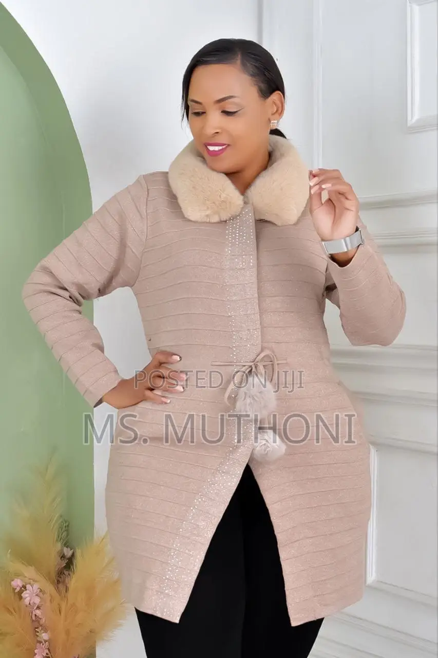 Elegant All-Season Knitted Coat Sweater With Removable Fur Collar