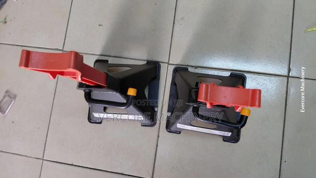 Heavy Duty 3000kg Safety Stand Machine. - thumbnail 2