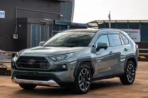 Toyota RAV4 Adventure 2019 Green