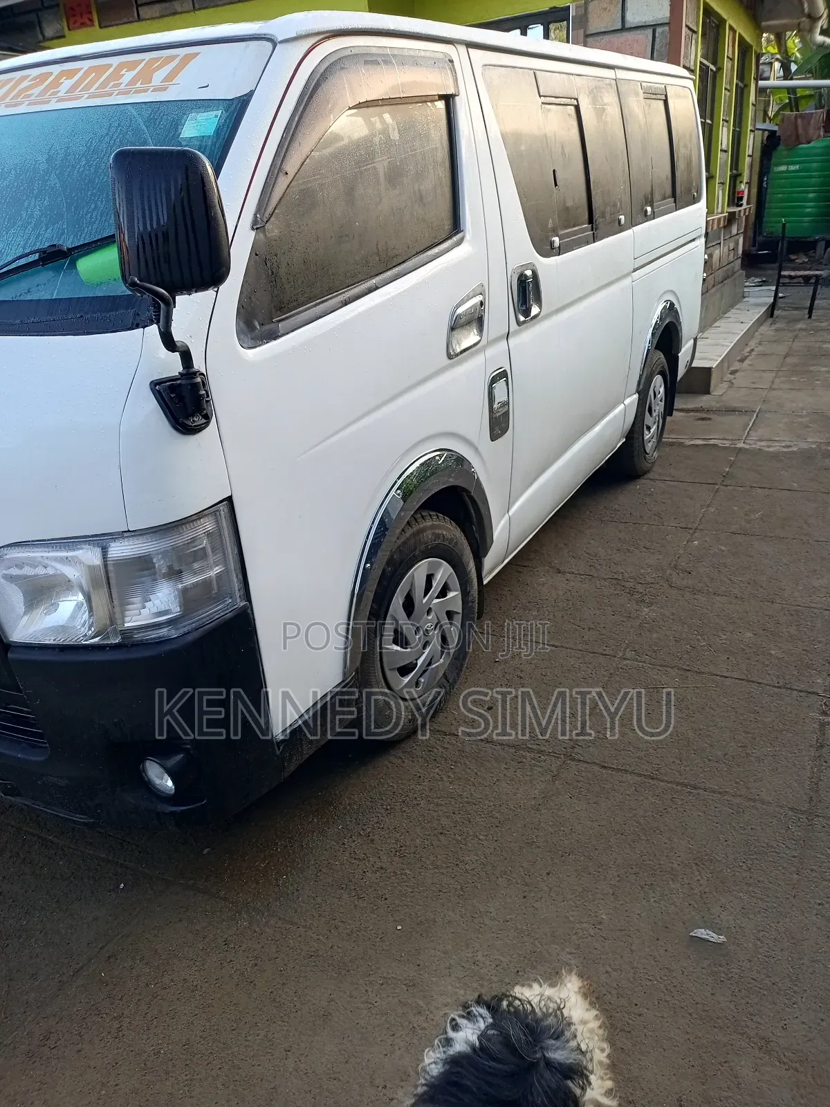 Toyota HiAce 2009 White