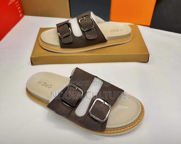 D G Sandals - thumbnail 2