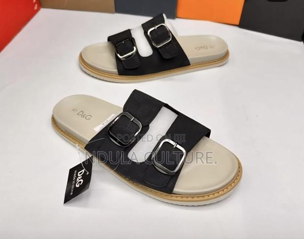 D G Sandals - thumbnail 3