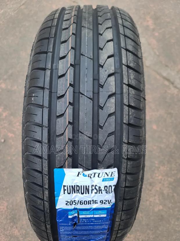 205/60r16 Fortune Tyres 92v - thumbnail 2