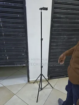 2.5m Phone Holding Tripod Stand