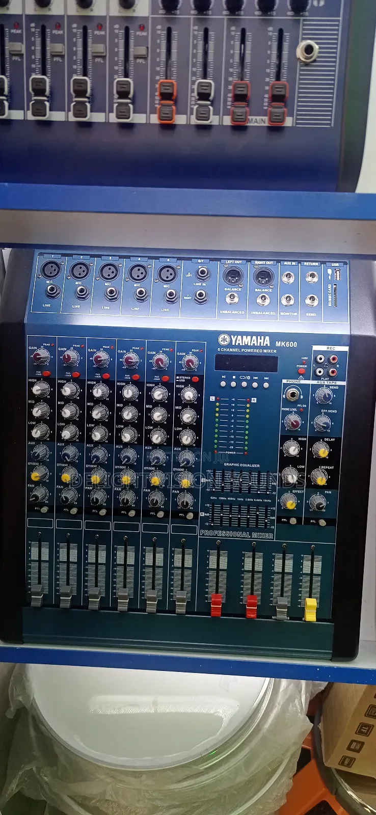 Mixer Powered 6 Channel