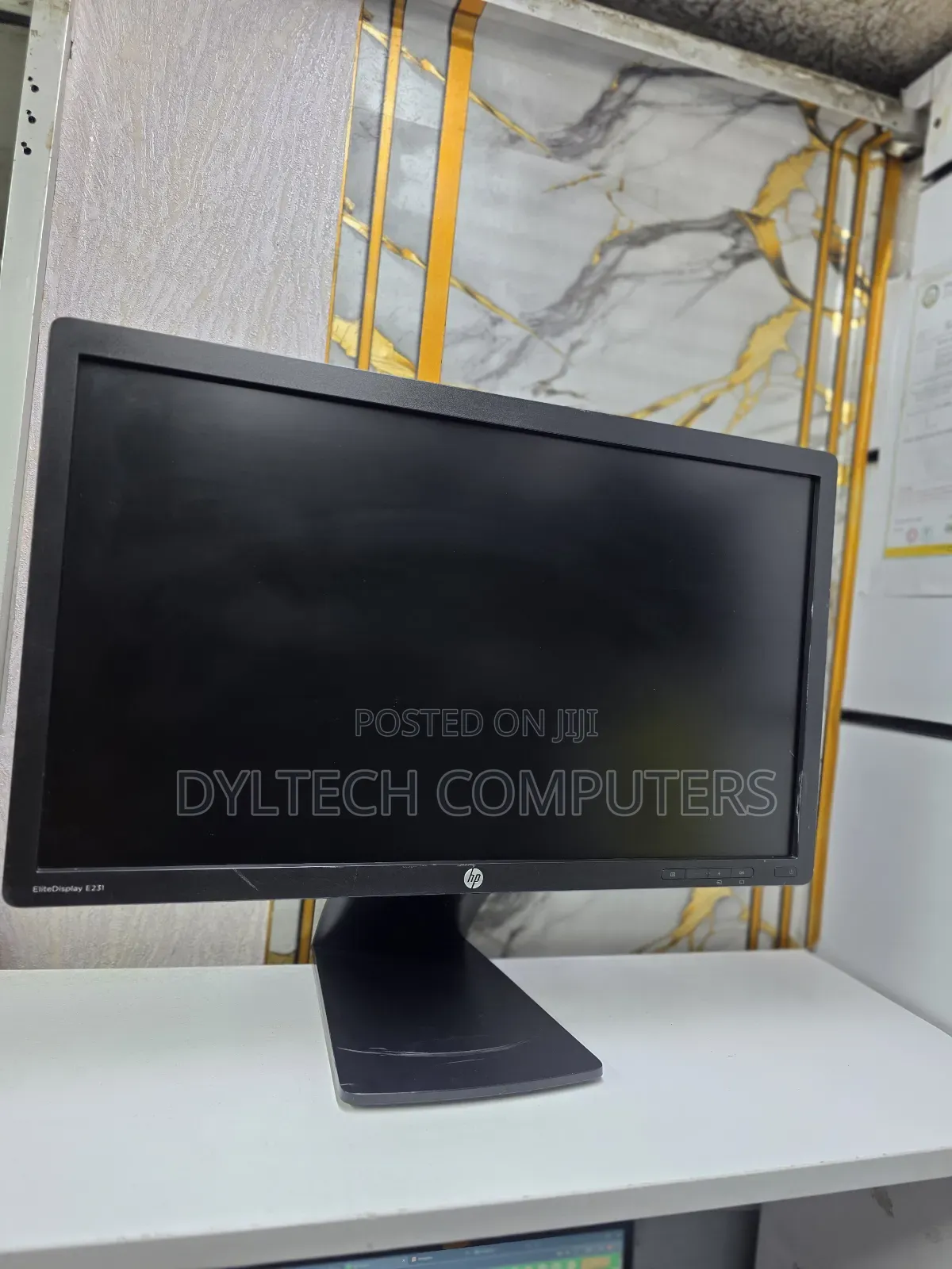 Hp 23 Inches Framed Monitor 1920 by 1080 FHD
