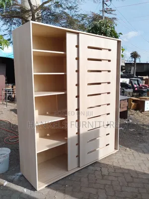 Luxury Modern Shoe Rack With Sliding Doors