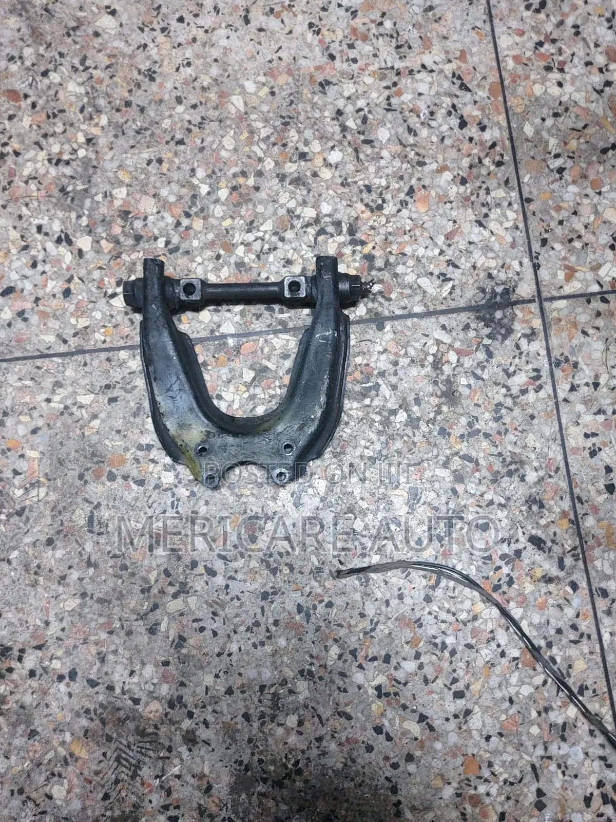 Upper Suspension Arm Hilux Millineum