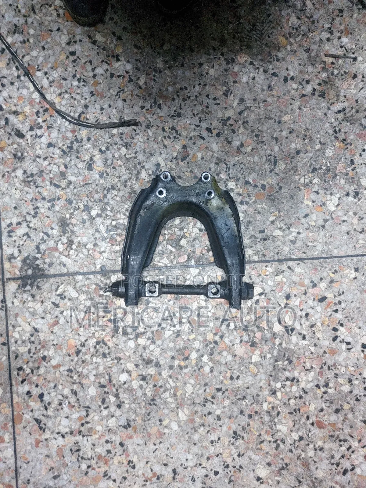 Upper Suspension Arm Hilux Millineum
