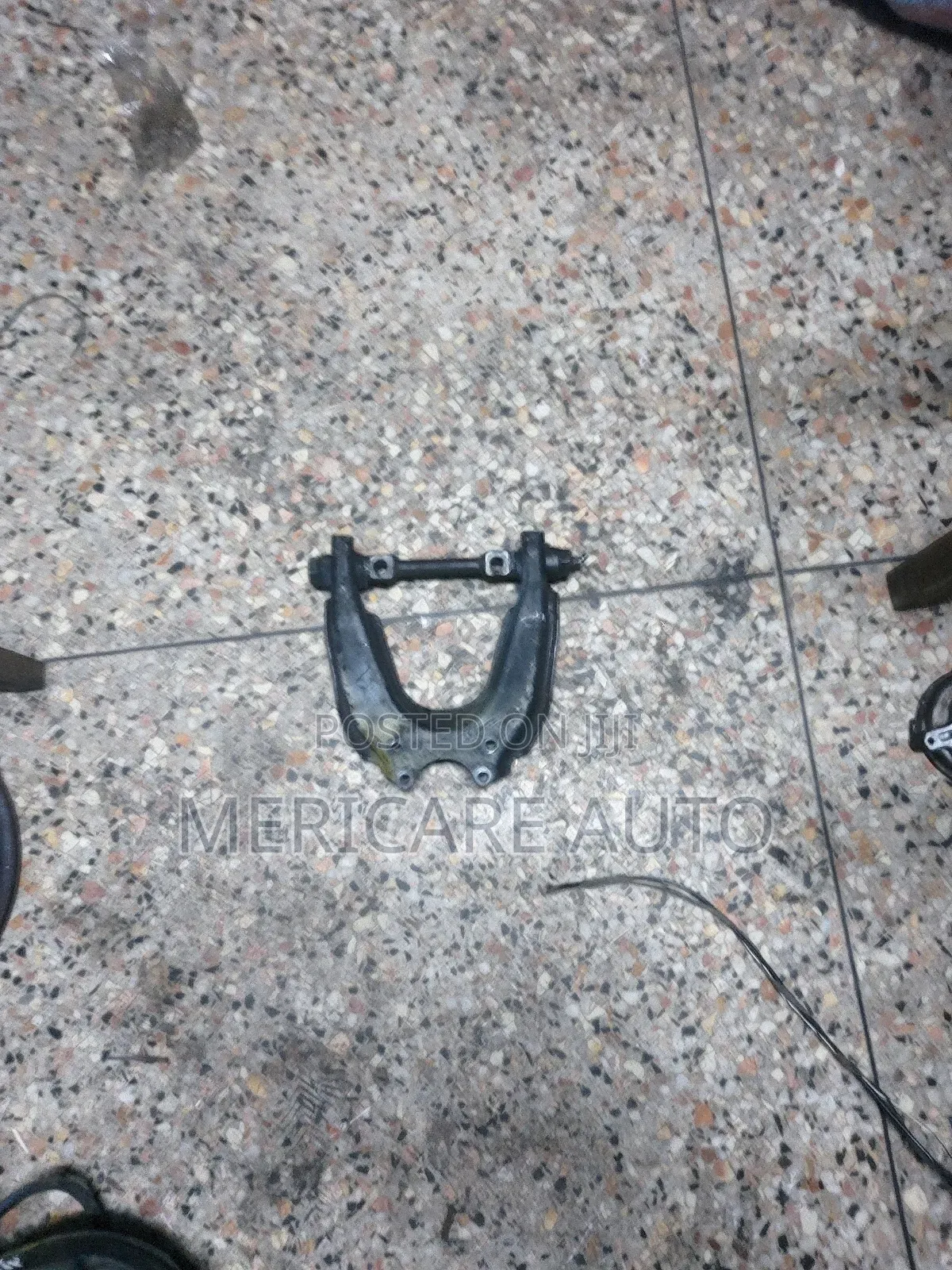 Upper Suspension Arm Hilux Millineum