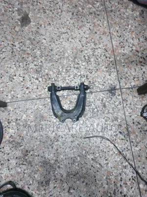 Upper Suspension Arm Hilux Millineum