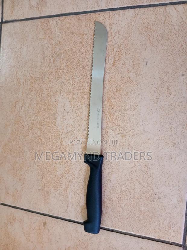 Bread Knife Serrated / Cake Knife