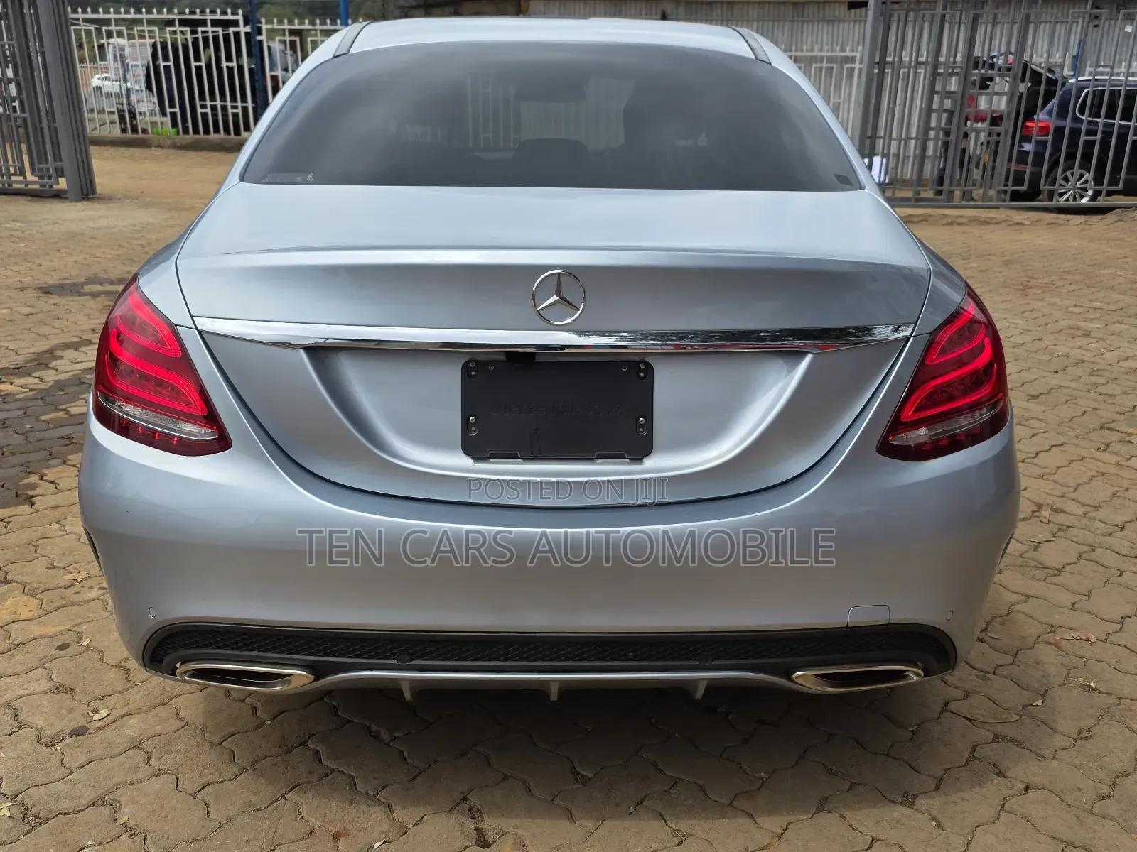Mercedes-Benz GLA 250 2017 Silver