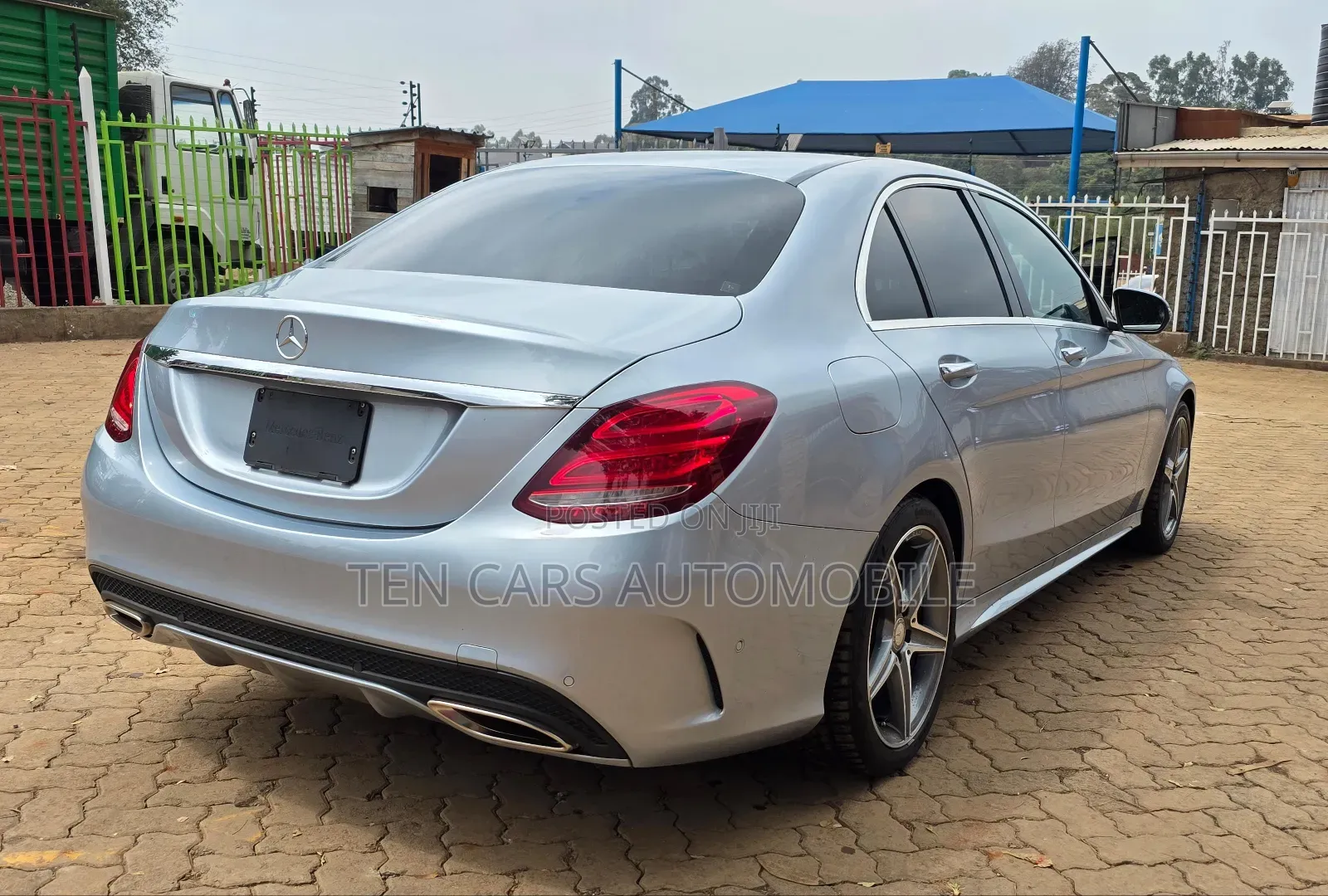 Mercedes-Benz GLA 250 2017 Silver