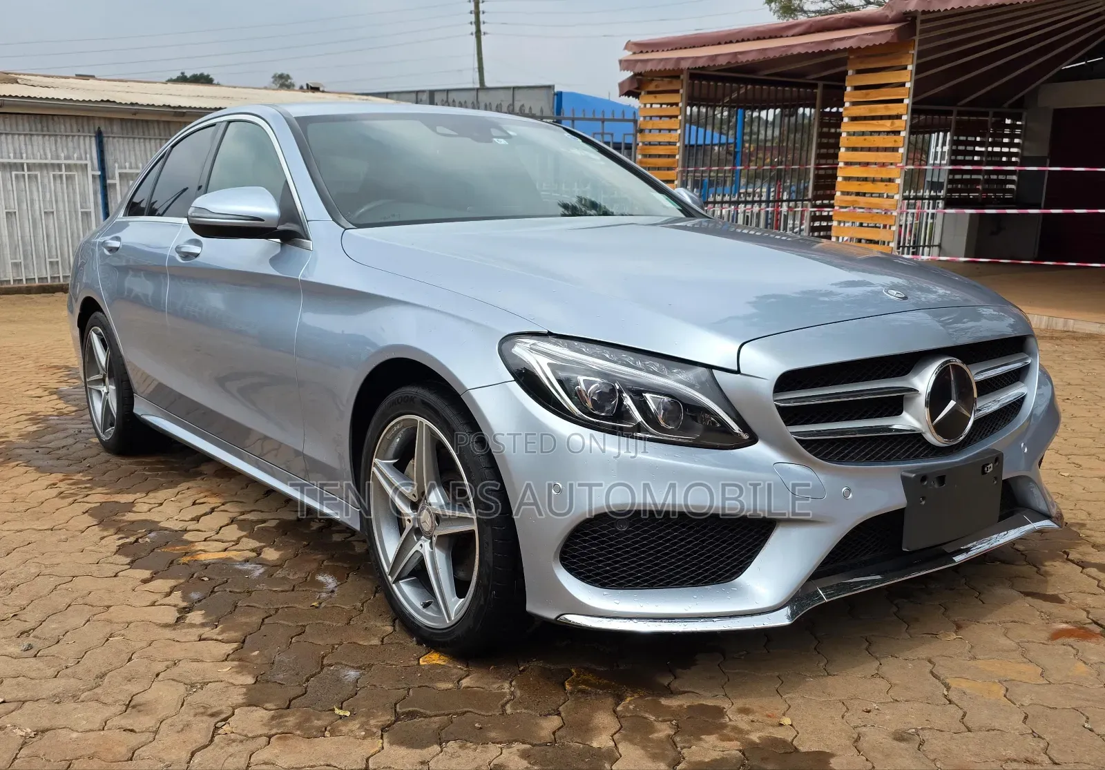 Mercedes-Benz GLA 250 2017 Silver