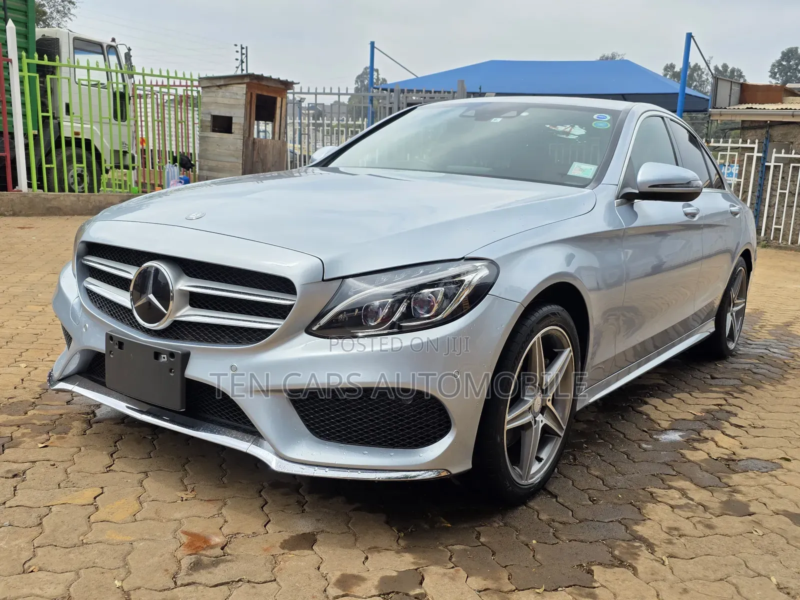 Mercedes-Benz GLA 250 2017 Silver