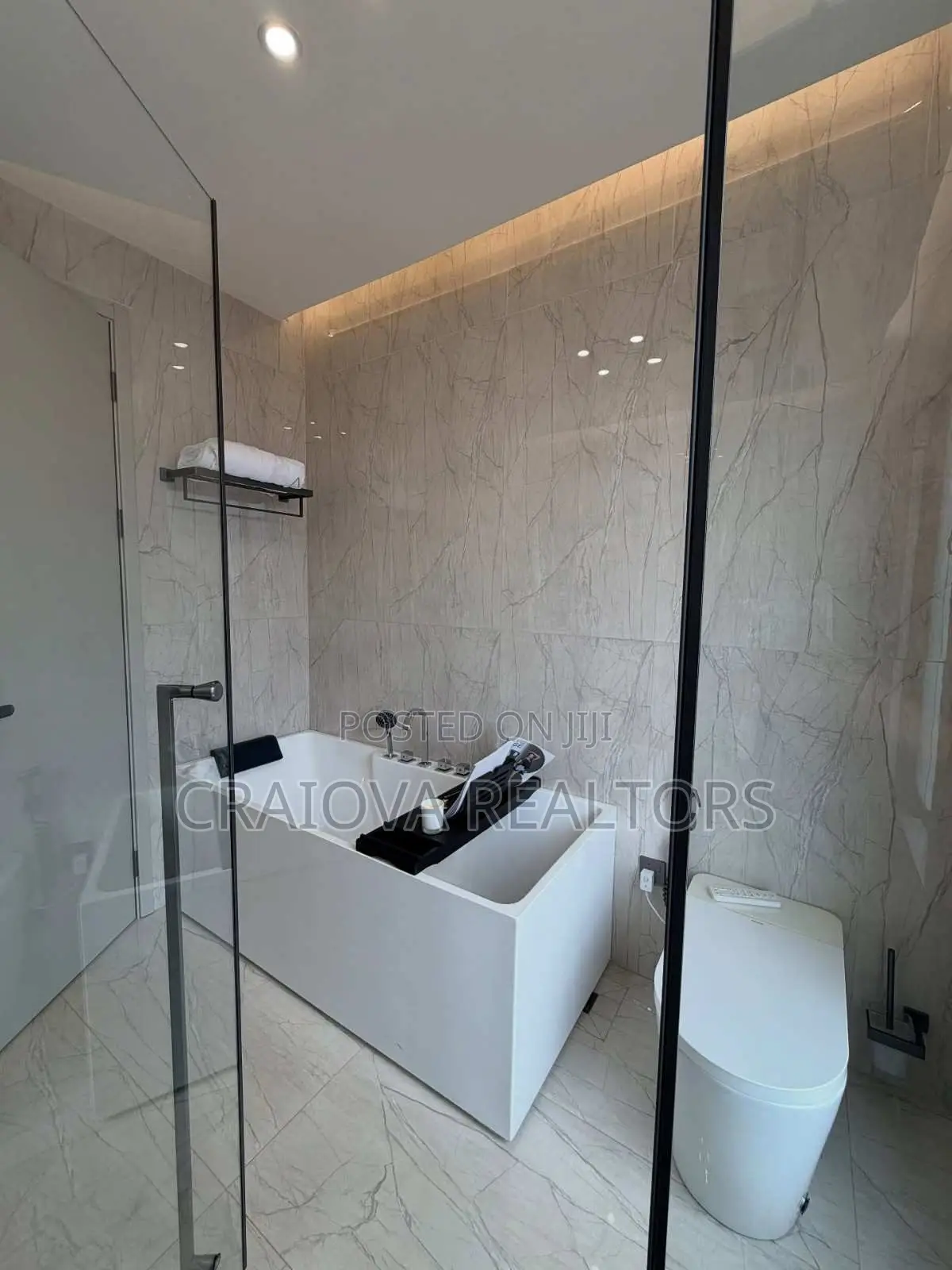 4bdrm Apartment in Muthangari for sale