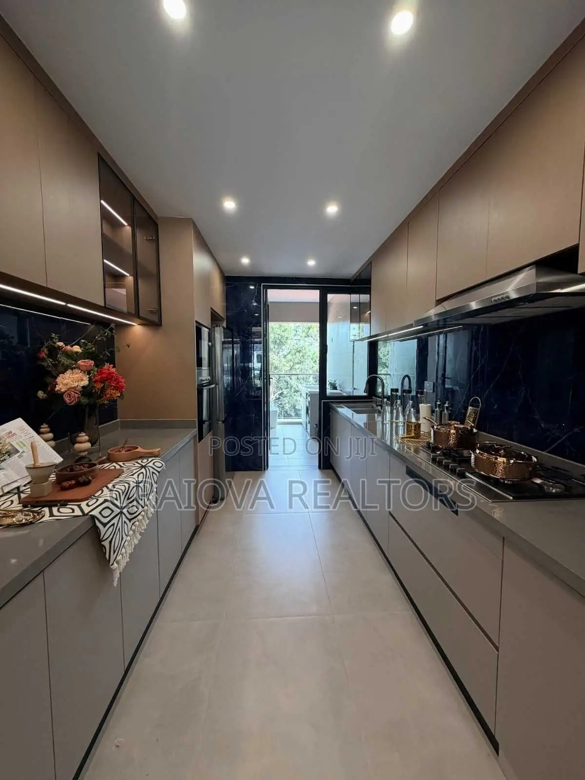 4bdrm Apartment in Muthangari for sale