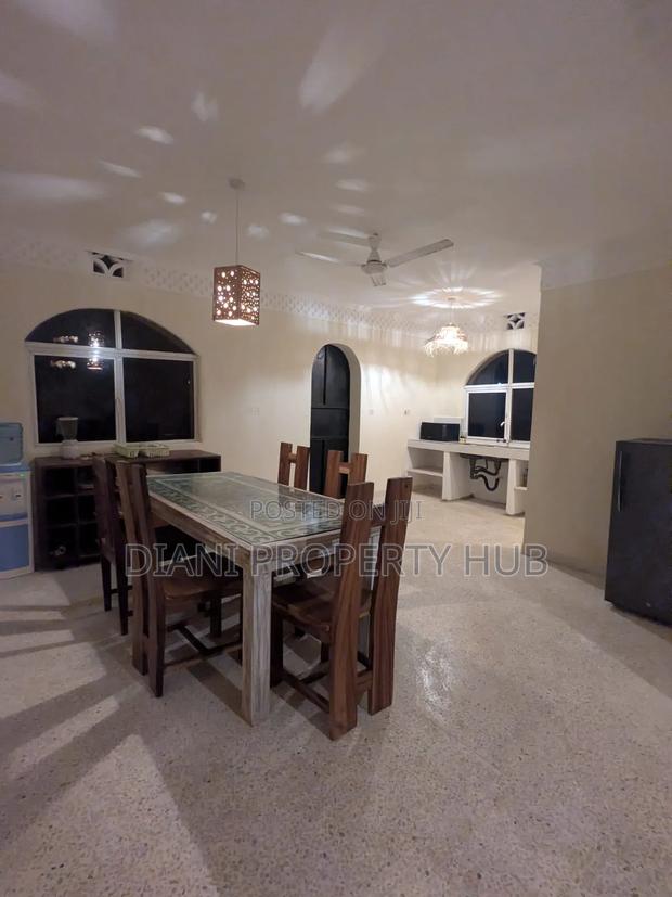 Furnished 4bdrm House in Jacaranda Area, Diani for rent - thumbnail 6