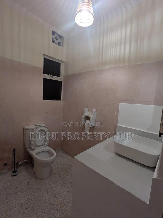 Furnished 4bdrm House in Jacaranda Area, Diani for rent - thumbnail 8