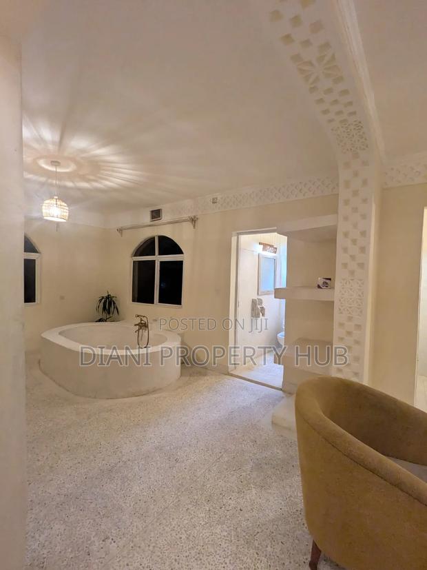 Furnished 4bdrm House in Jacaranda Area, Diani for rent - thumbnail 12