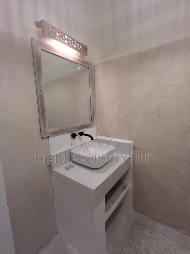 Furnished 4bdrm House in Jacaranda Area, Diani for rent - thumbnail 15