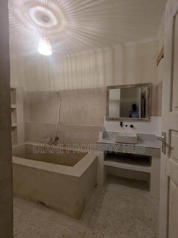 Furnished 4bdrm House in Jacaranda Area, Diani for rent - thumbnail 18
