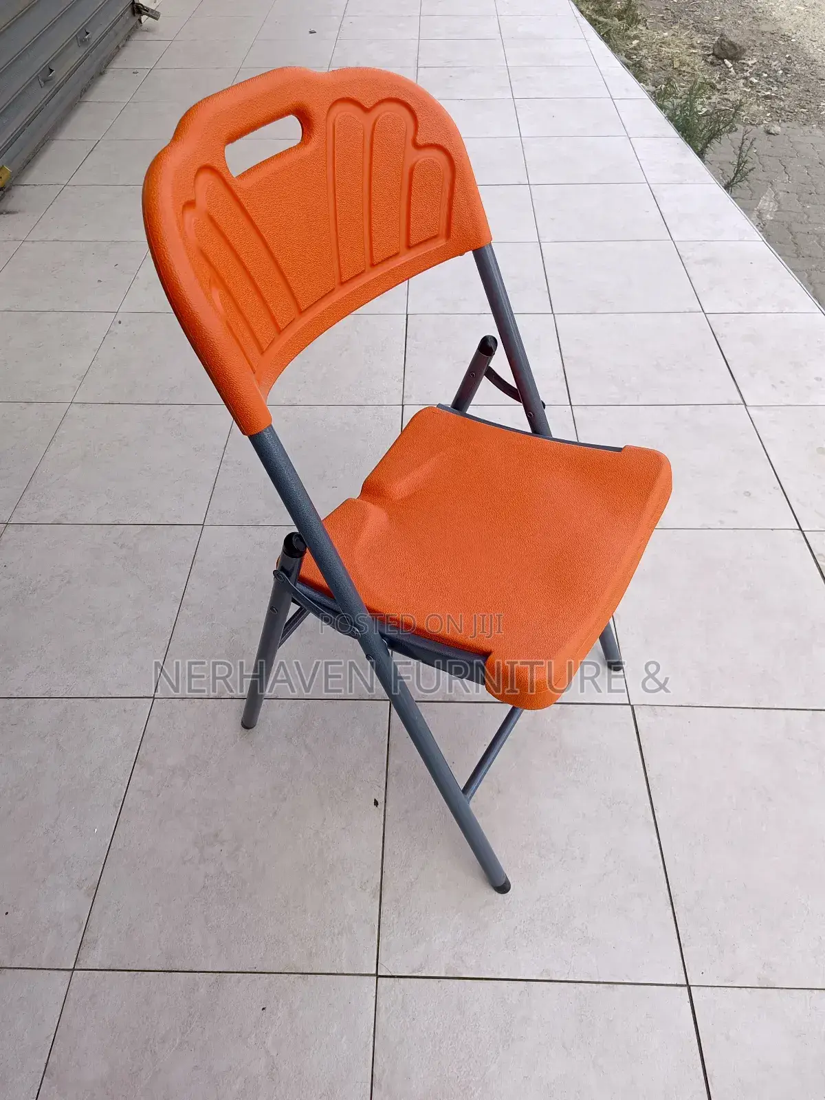 Heavy-Duty Foldable Chair for Home Events