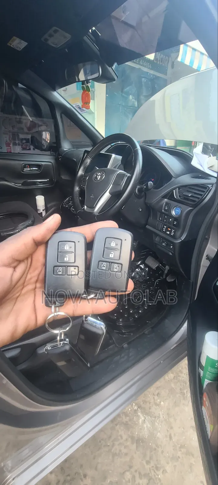 Toyota Sienta/Noah/Voxy/Alphard