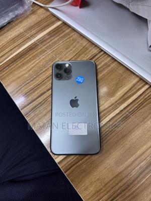 Apple iPhone 11 Pro 256 GB Black - main view