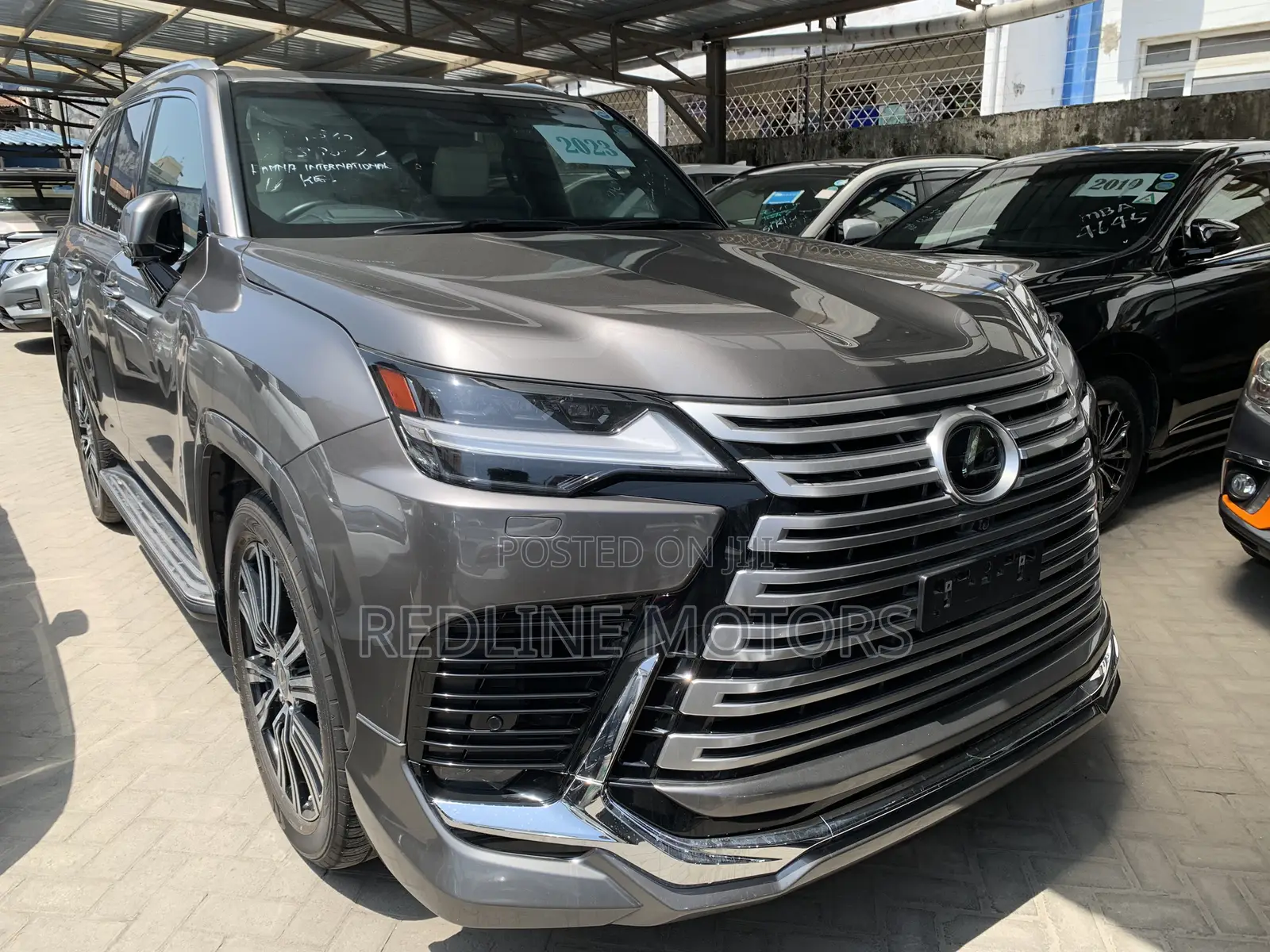 Lexus LX LX 600 2023 Silver