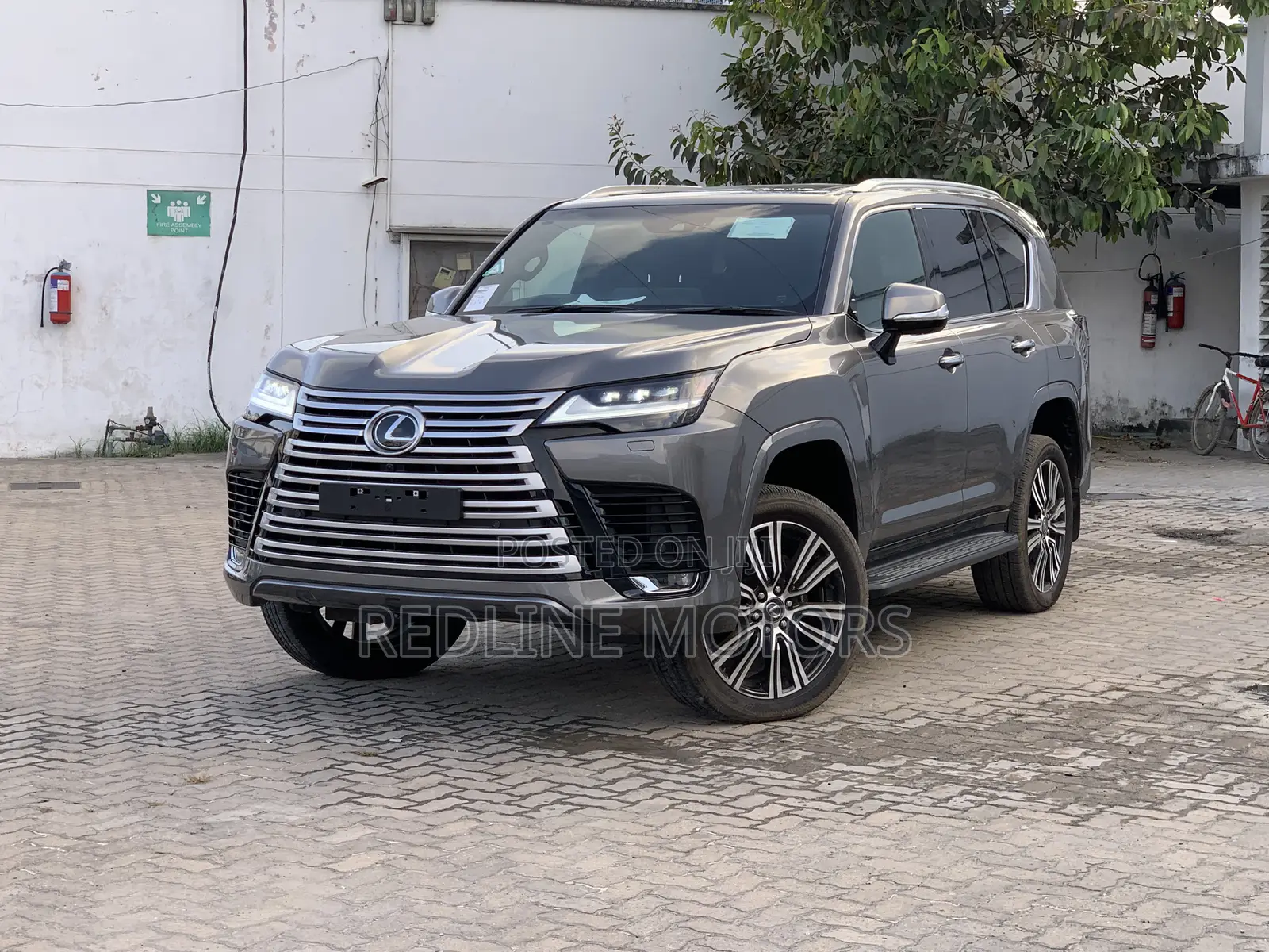 Lexus LX 2024 Gray