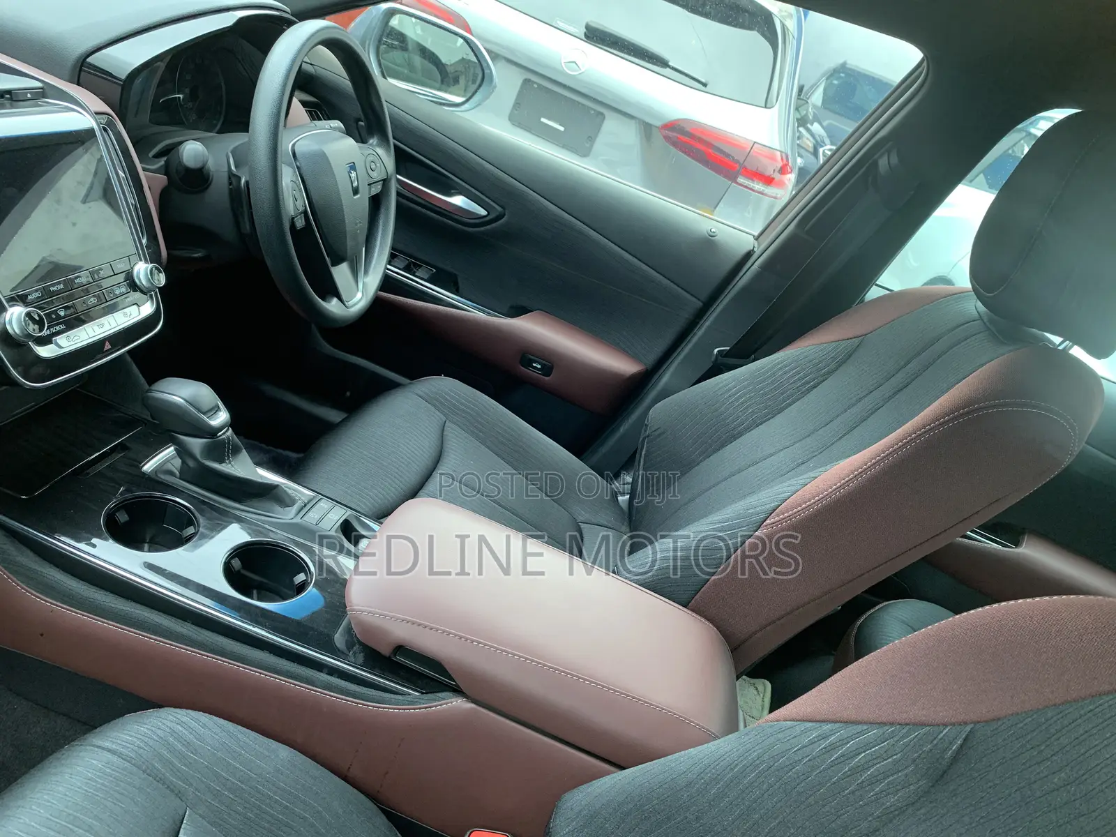 Toyota Crown 2018 Gray
